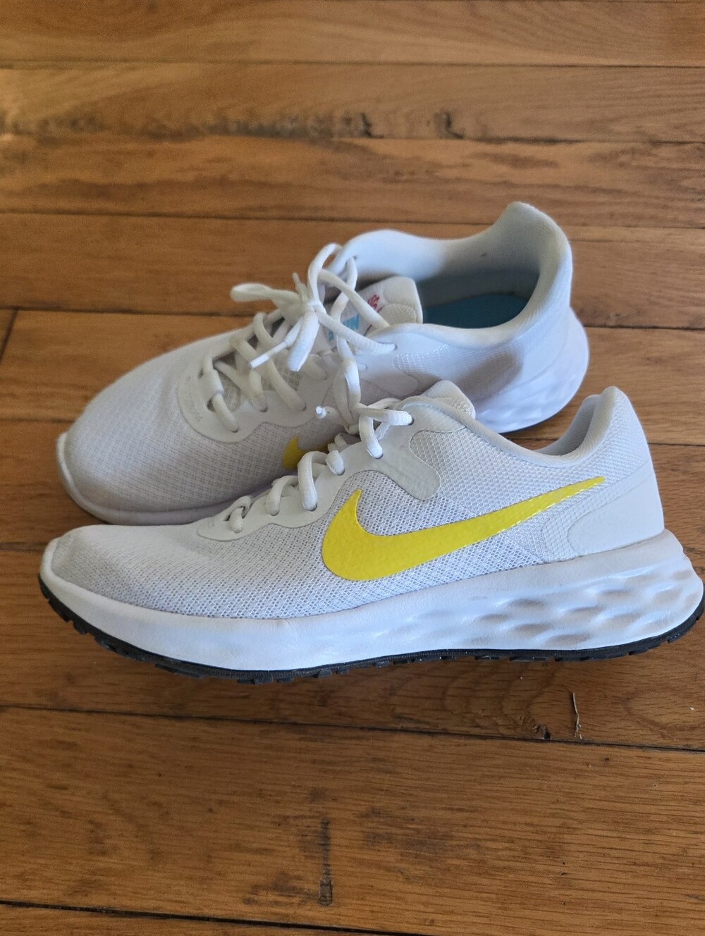 Nike White Revolution Athletic Sneakers with Yellow Swoosh Womens Size 7.5